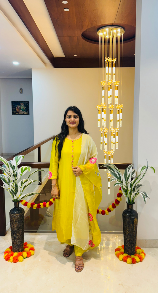 Sunshine Bloom Dola Silk Suit